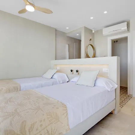 Santa Clara Modern & Exclusive Seafront Apartment Torremolinos