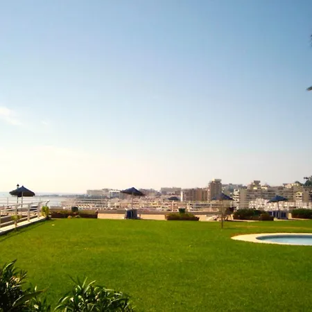 Santa Clara Modern & Exclusive Seafront Apartment *