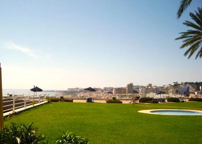 Santa Clara Modern & Exclusive Seafront Apartmán *