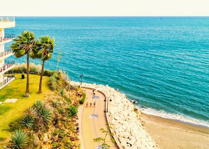 Santa Clara Modern & Exclusive Seafront Apartmán *